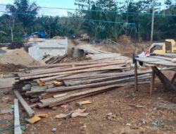 Proyek Jembatan Tolimbo Diduga Langgar Hukum Terkait Material