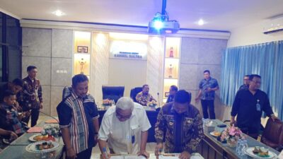 Pemda Muna Barat Taken MoU Bersama Bulog Komitmen Dukung Ketahanan Pangan