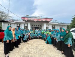 TP PKK Muna Barat Launching Pembagian Bibit Unggulan