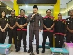Kejari Muna Buru Bukti Korupsi Stadion Motewe, 4 Box Dokumen Disita