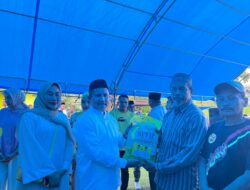 DPD Golkar Sultra Salurkan 500 Karung Beras di Tongkuno