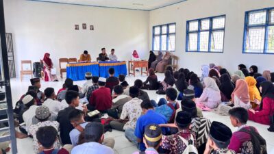Tingkatkan Pemahaman Ibadah, Pesantren Kilat SMPN 1 Napano Kusambi Gandeng KUA