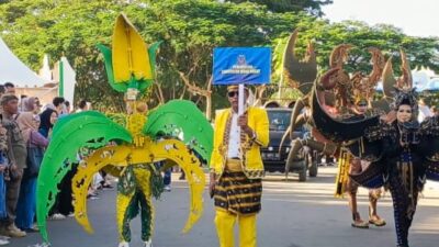 Liwu Mokesa: 300 Langkah Muna Barat Menari di Panggung Budaya Sultra