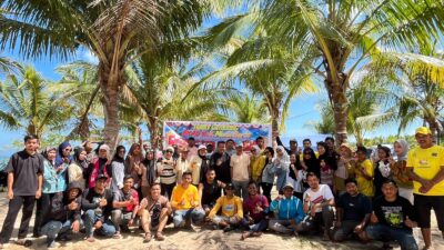 Sambut HUT ke-81 RI, BKAD Muna Barat Gelar Bakti Sosial dan Camping di Pantai Pajala