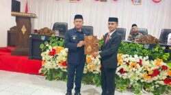 Penyerahan rancangan APBD perubahan ke Pemda Muna Barat (Publik Reaction)