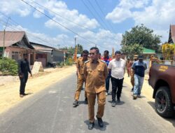 Bupati Darwin Targetkan 11 Desa Kepulauan di Muna Barat Teraliri Listrik